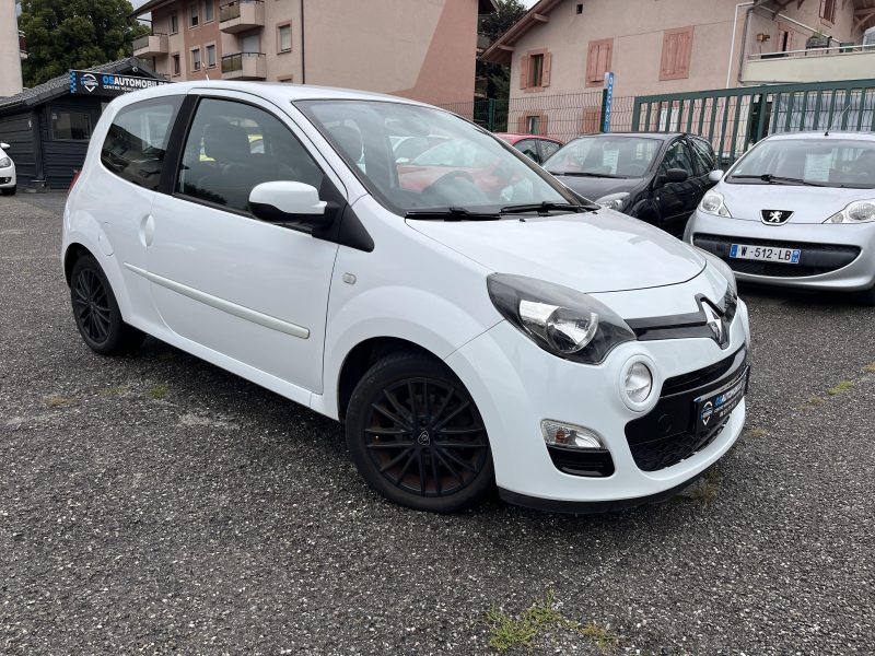 RENAULT TWINGO II 1.2i 75CV