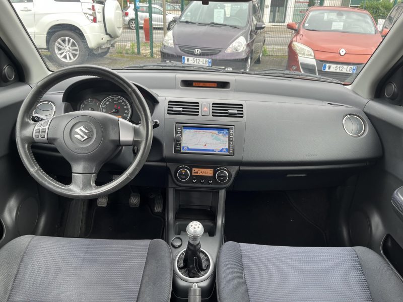 SUZUKI SWIFT II 1.3 VVT 92CV