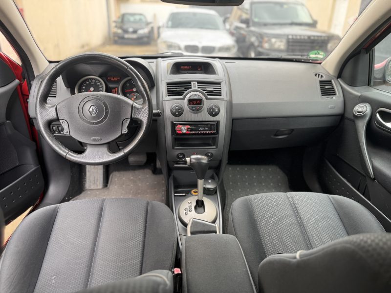 RENAULT MEGANE 2 2003