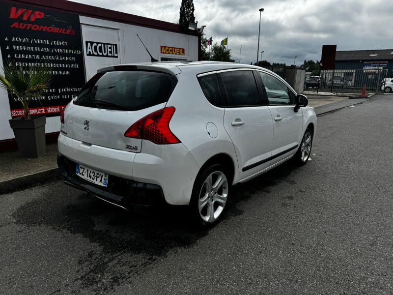 PEUGEOT 3008 2013