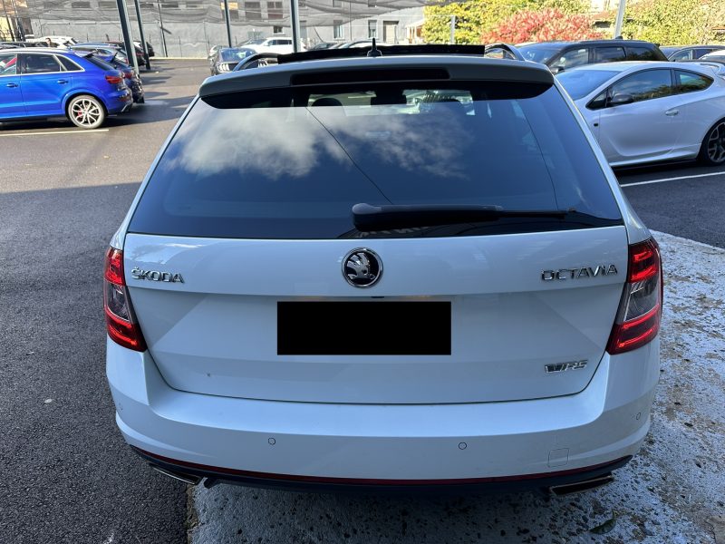 SKODA OCTAVIA COMBI 2.0 TSI 220 RS DSG*PANO*CAMERA*GPS*