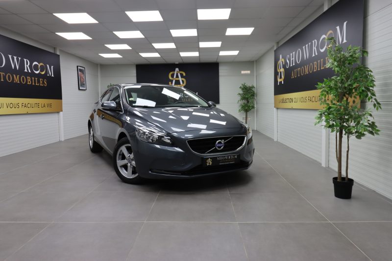 VOLVO V40 2014