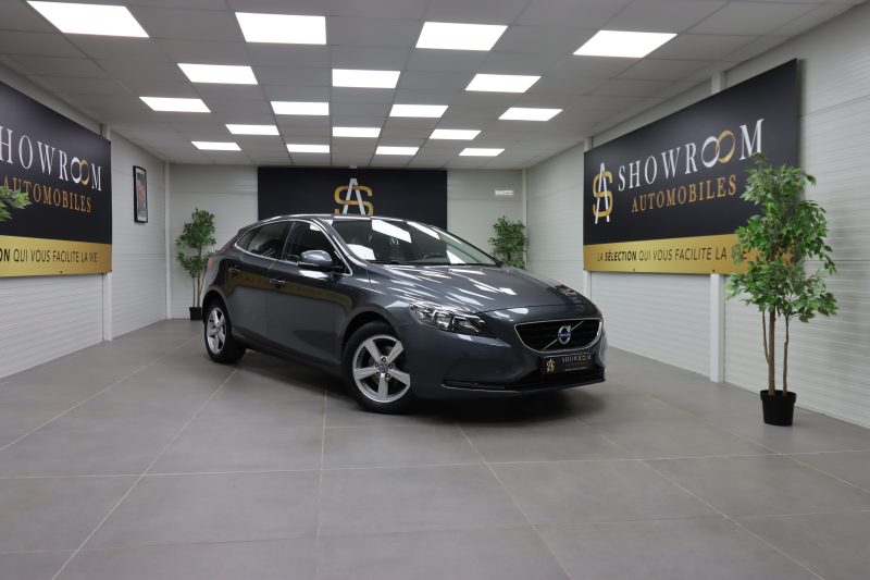 VOLVO V40 2014