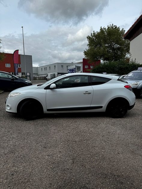 RENAULT MEGANE III Coupé 2010