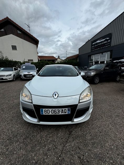 RENAULT MEGANE III Coupé 2010