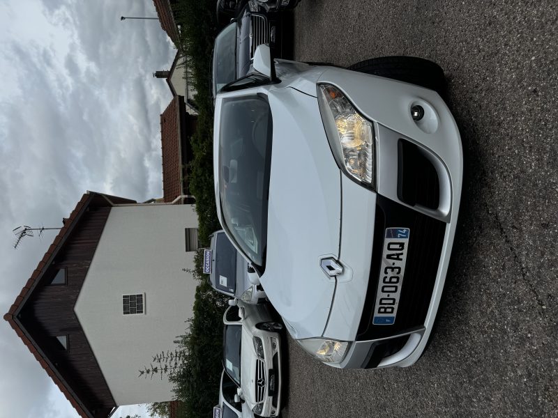 RENAULT MEGANE III Coupé 2010