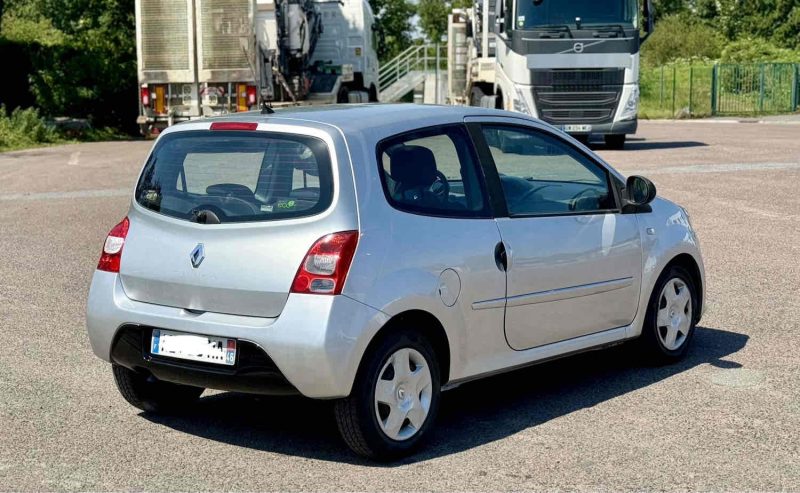 Renault Twingo II 1.2 16v 75 Dynamique