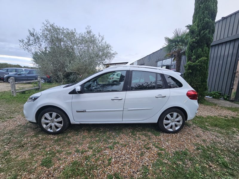 RENAULT CLIO III ESTATE 2010