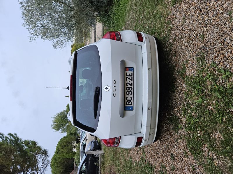 RENAULT CLIO III ESTATE 2010