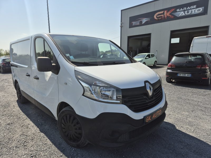 RENAULT TRAFIC III DCI 116CV 2015 173000 KM 