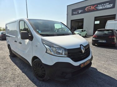 RENAULT TRAFIC III DCI 116CV 2015 173000 KM 