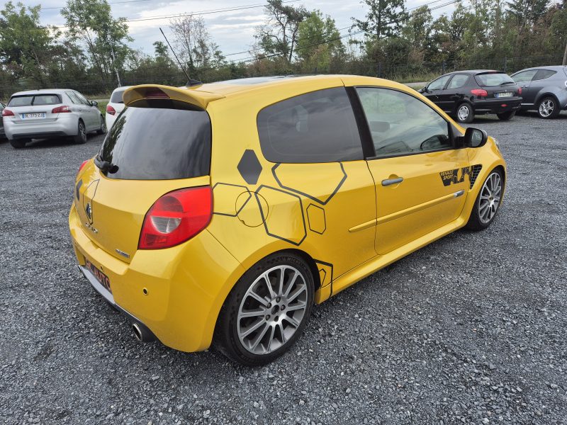 RENAULT CLIO III RS 203CV 2011 122400 KM 