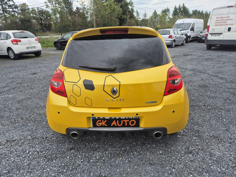 RENAULT CLIO III RS 203CV 2011 122400 KM 