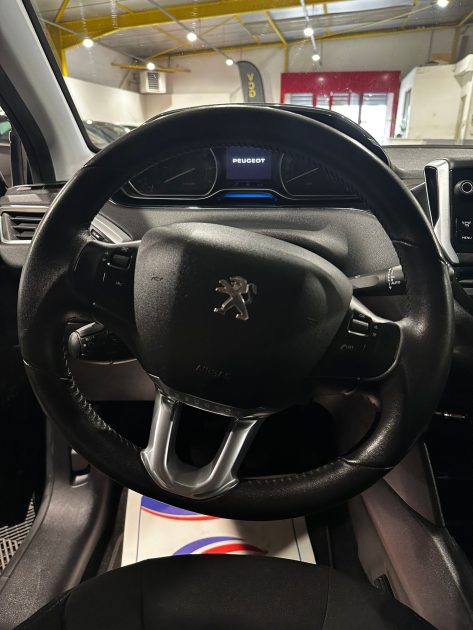 PEUGEOT 208 I 1.2 VTI 82 82cv