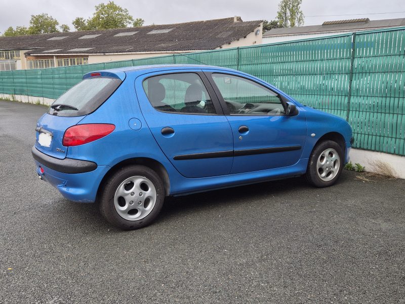 PEUGEOT 206  1.4 HDI