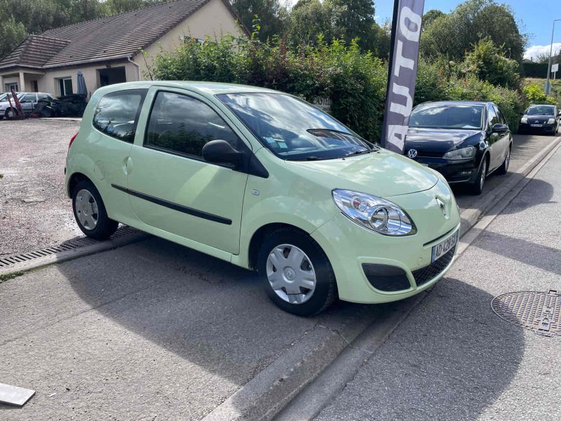 RENAULT TWINGO II 1.2i 16V 75CV