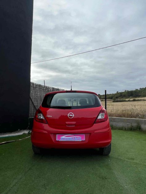 OPEL CORSA D 2011