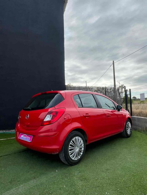 OPEL CORSA D 2011