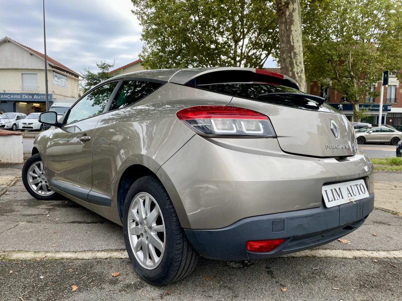 RENAULT MEGANE COUPE 2010