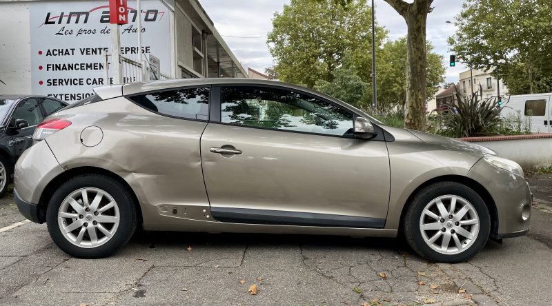 RENAULT MEGANE COUPE 2010