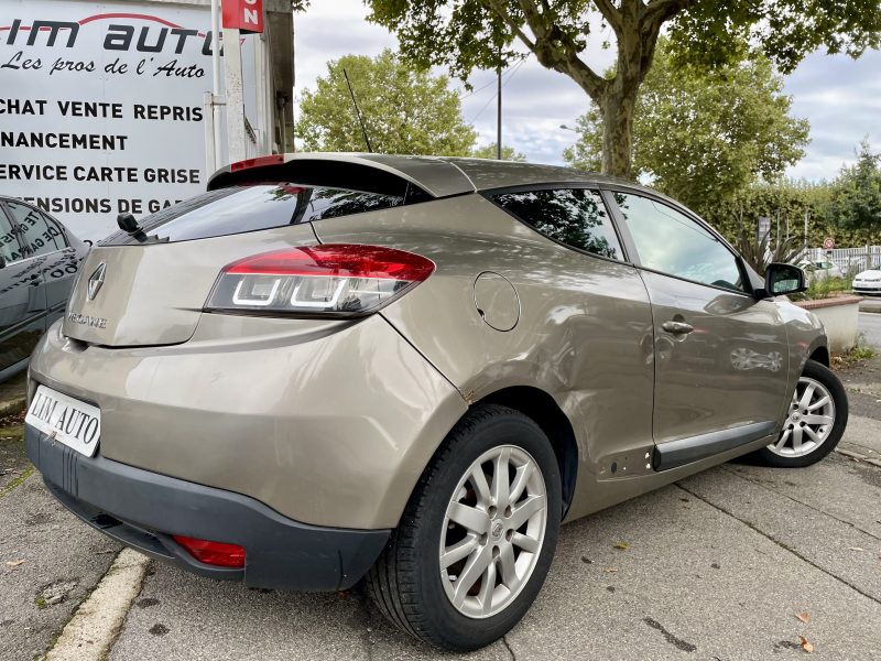 RENAULT MEGANE COUPE 2010