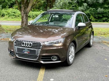 AUDI A1 AMBITION 1.6 TDI 105 CH + TOIT OUVRANT ET DISTRIBUTION OK