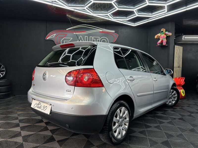 VOLKSWAGEN GOLF V 2005