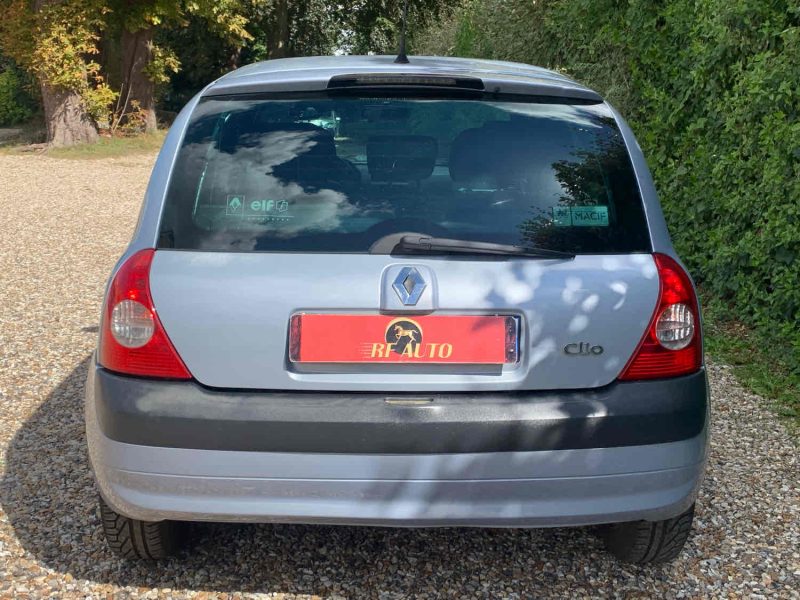 RENAULT CLIO 2004 1.2 16V (75Ch)