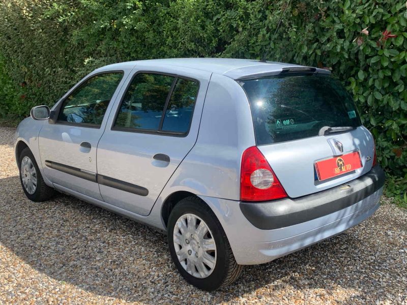 RENAULT CLIO 2004 1.2 16V (75Ch)