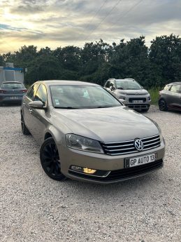 VOLKSWAGEN PASSAT B7 2012