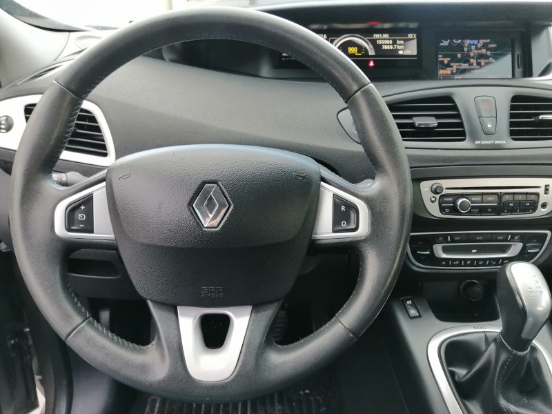 RENAULT SCENIC III 2012