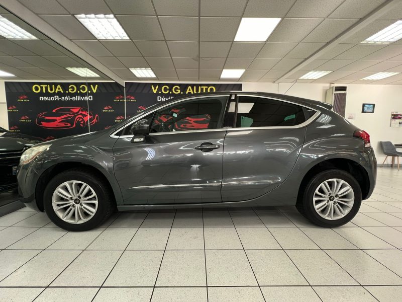 CITROEN DS4 1.6 HDi 115CH AIRDREAM CHIC