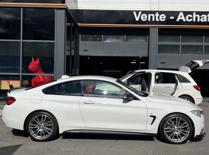 BMW SERIE 4 COUPE F32 M SPORT PERFORMANCE 440i 440 i 3.0 6 CYLINDRES 326 Cv 1ERE MAIN Garantie 1 an