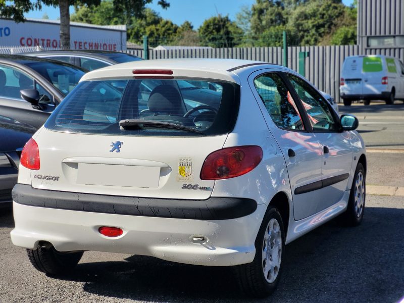 PEUGEOT 206 2005