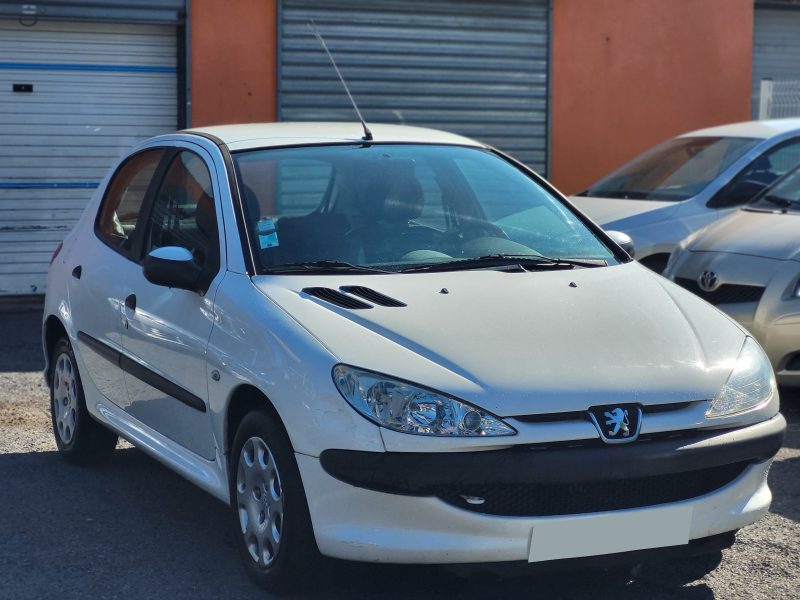 PEUGEOT 206 2005