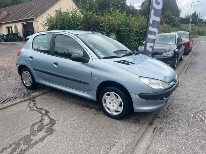 PEUGEOT 206 1.4i 75CV