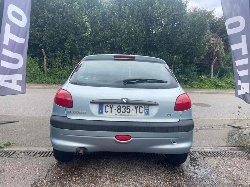 PEUGEOT 206 1.4i 75CV