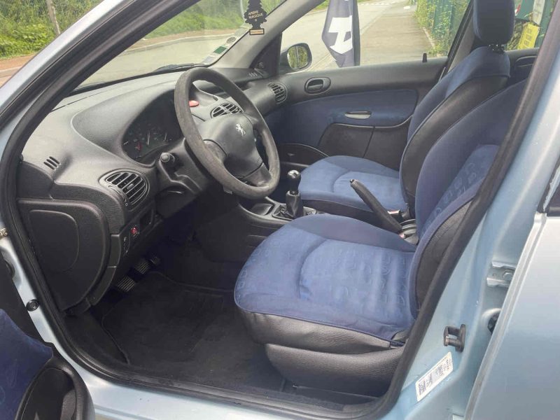 PEUGEOT 206 1.4i 75CV