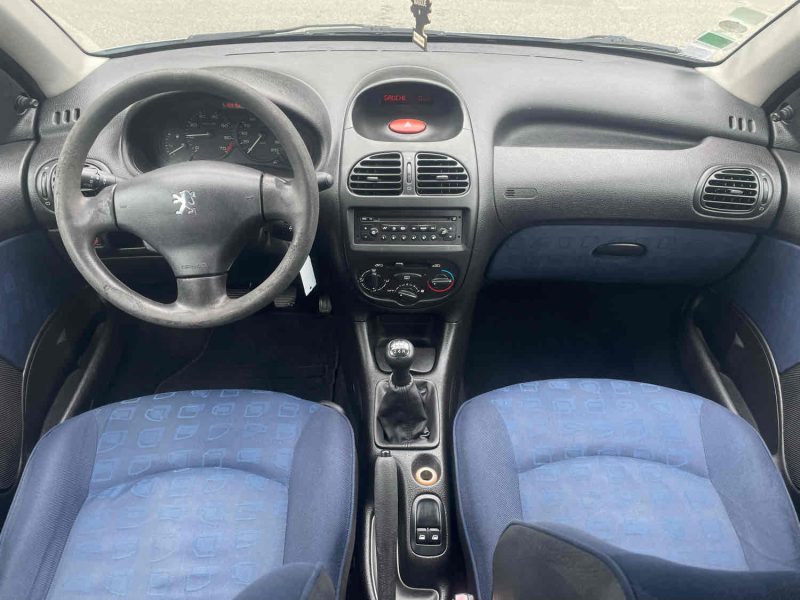 PEUGEOT 206 1.4i 75CV