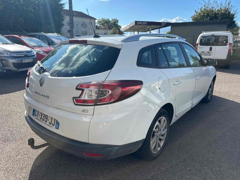 RENAULT MEGANE III  2013