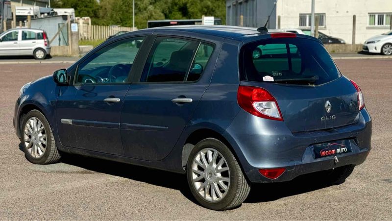 Renault CLIO 3 III 1.2 16V 80 CV DYNAMIQUE QUICKSHIFT