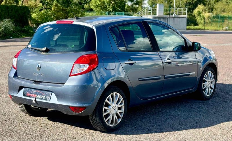 Renault CLIO 3 III 1.2 16V 80 CV DYNAMIQUE QUICKSHIFT