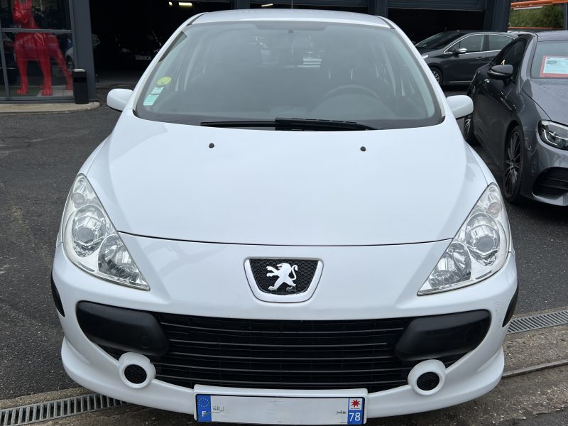 PEUGEOT 307 PHASE 2 1.6 16V 110 Cv 5 PORTES / CLIMATISATION REGULATEUR BLUETOOTH - GARANTIE 1 AN