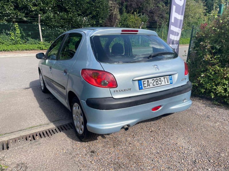 PEUGEOT 206 1.4HDI 70CV