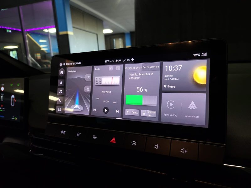 MG MG 4 64 kWh 204 CV EV LUXURY /1ER MAIN+CAMERA360°+APPLE CARPLAY/