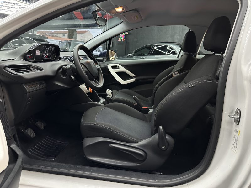 PEUGEOT 208 I 2016