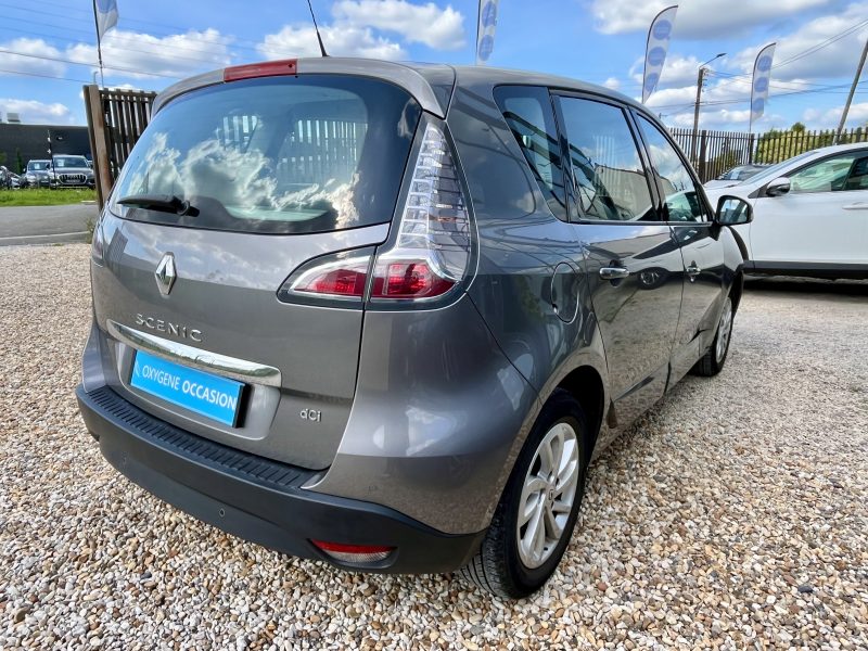 RENAULT SCENIC III 1.5 DCI 110ch BVA 03/2013