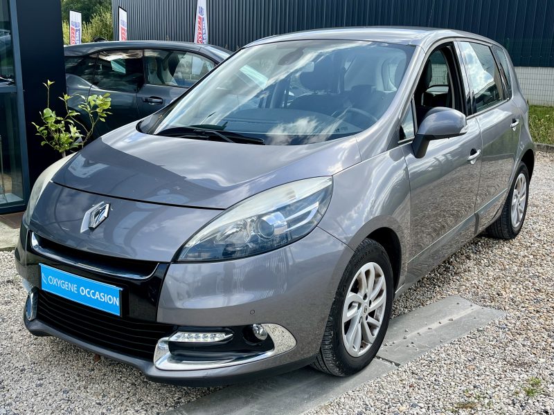 RENAULT SCENIC III 1.5 DCI 110ch BVA 03/2013