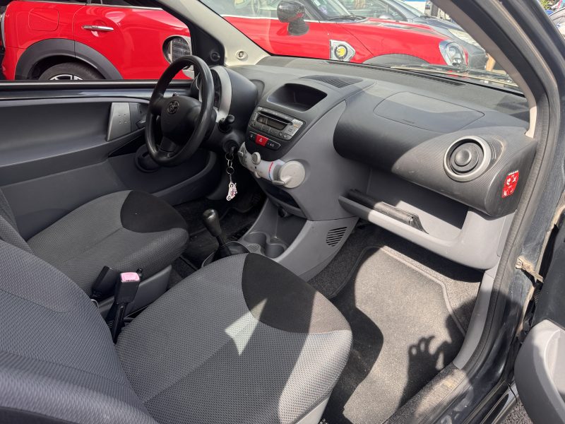 TOYOTA AYGO 1.0 998cm3 68cv