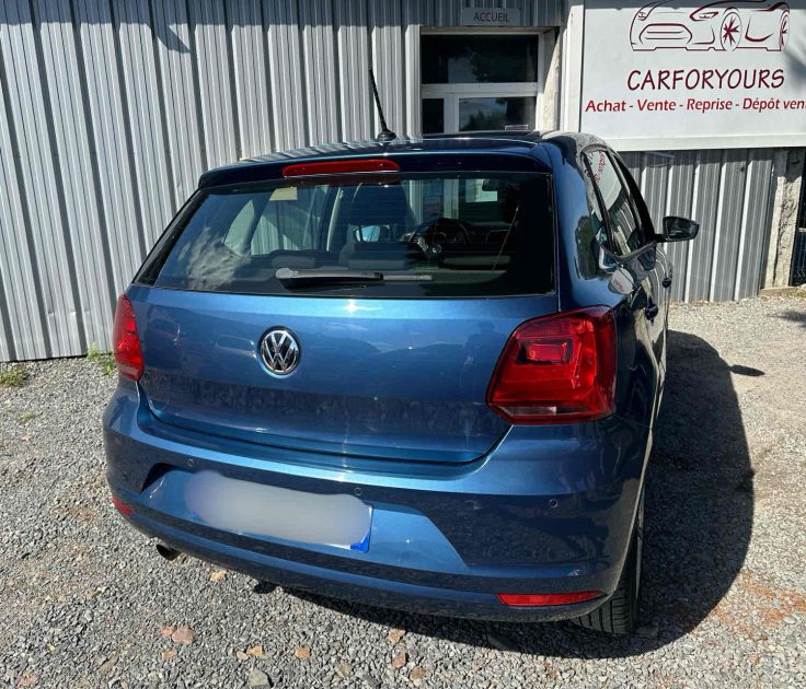 VOLKSWAGEN POLO V 2015